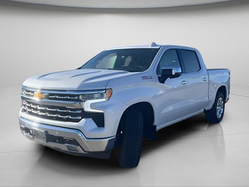 Used 2023 Chevrolet Silverado 1500 LTZ w/ LTZ Premium Package AWD/4WD image 15