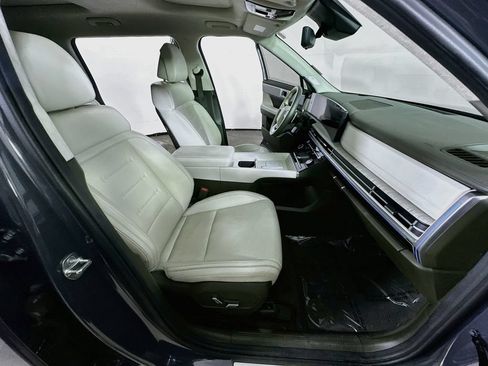 Used 2024 Hyundai Santa Fe Calligraphy AWD/4WD image 12