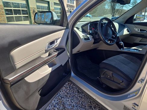 Used 2015 GMC Terrain SLE image 11