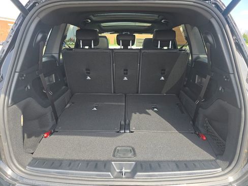 New 2026 Mercedes-Benz GLB 250 4MATIC image 17