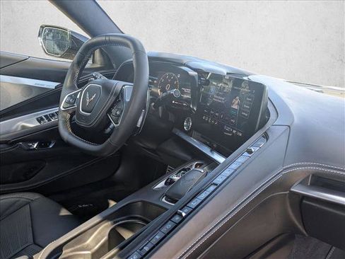 Used 2023 Chevrolet Corvette Stingray Premium Conv w/ Z51 Performance Package image 18