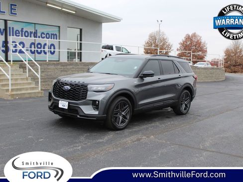 New 2026 Ford Explorer ST-Line w/ ST-Line Street Pack image 1