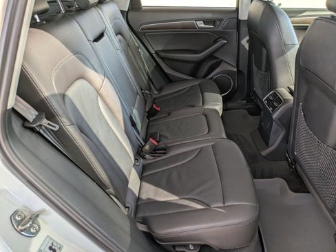 Used 2017 Audi Q5 2.0T Premium Plus w/ Technology Package image 19
