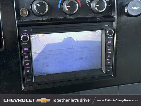 Used 2010 GMC Savana 2500 w/ Preferred Equipment Group image 25