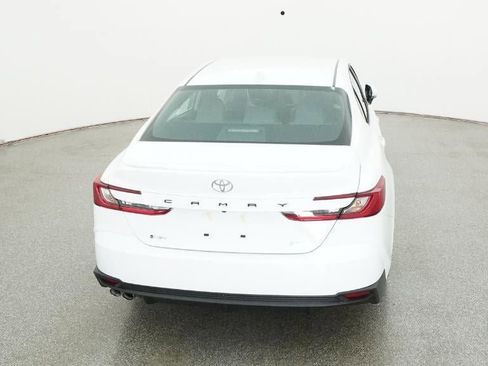 New 2026 Toyota Camry SE image 7