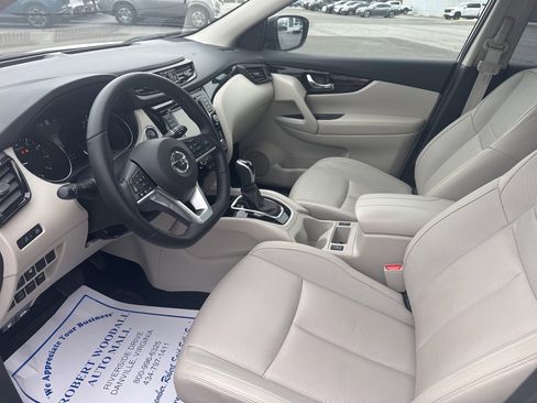 Used 2022 Nissan Rogue Sport SL image 14