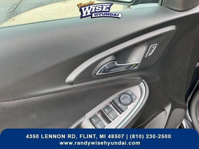 Used 2024 Chevrolet Malibu LT FWD image 18