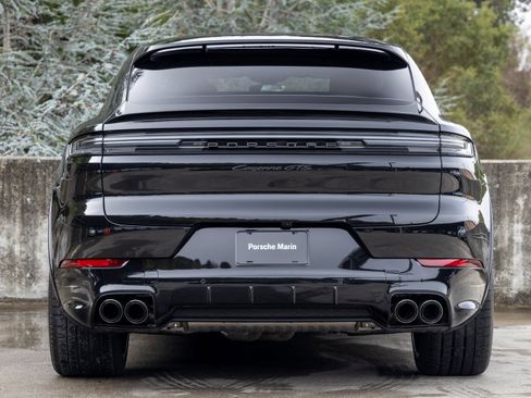 New 2025 Porsche Cayenne GTS image 10