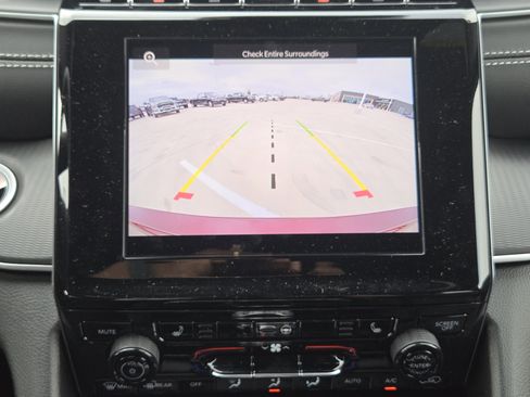 New 2025 Jeep Grand Cherokee L Altitude image 14