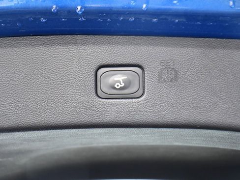 Used 2024 Ford Edge SEL w/ Convenience Package image 19