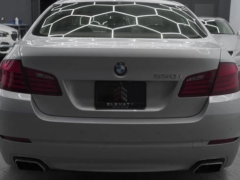 Used 2011 BMW 550i Sedan image 6