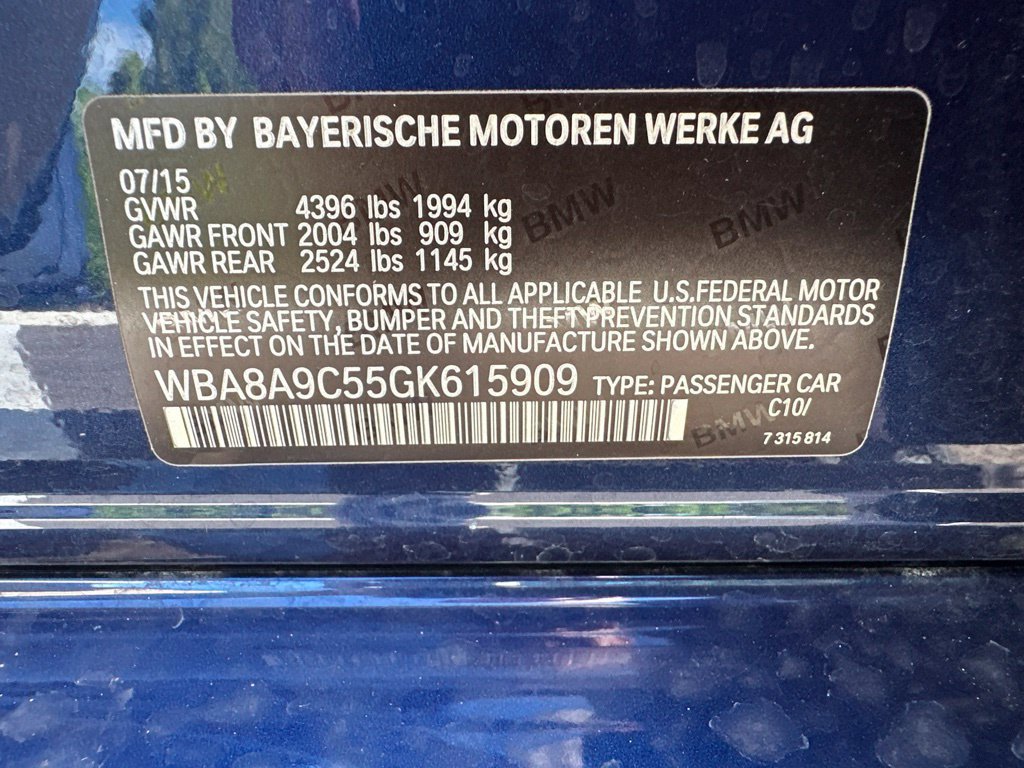 Used 2016 BMW 320i Sedan RWD image 19