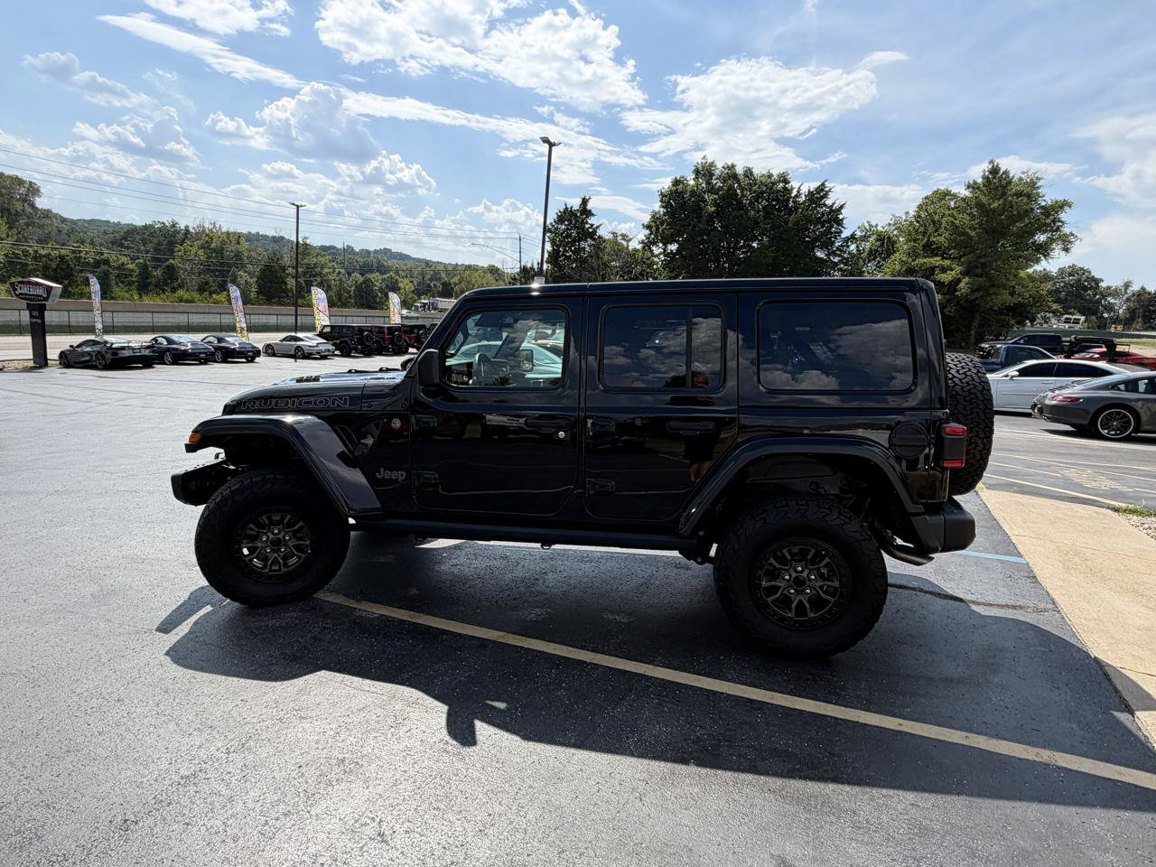 Used 2023 Jeep Wrangler Unlimited Rubicon 392 w/ Dual Top Group AWD/4WD image 6
