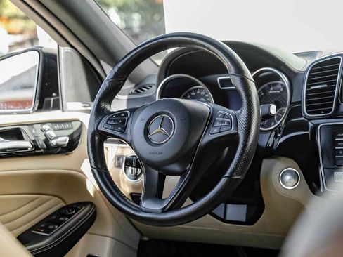 Used 2019 Mercedes-Benz GLE 43 AMG AMG GLE 43 image 18