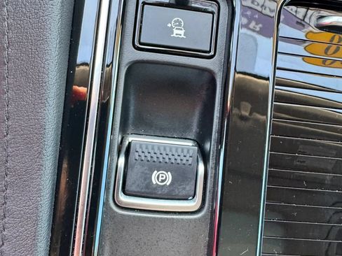 Used 2020 Jaguar F-PACE Prestige AWD/4WD image 38