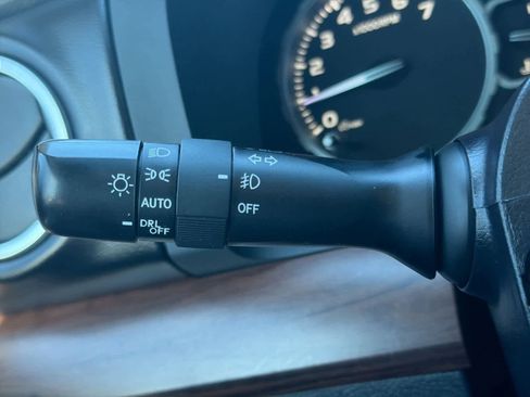 Used 2019 Toyota Tundra Limited image 27