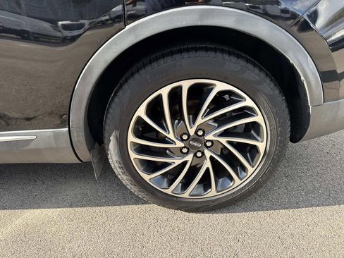 Used 2019 Lincoln Nautilus Reserve w/ Driver Assistance Package image 8