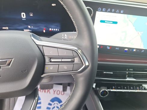 Used 2025 Chevrolet Traverse Z71 image 25