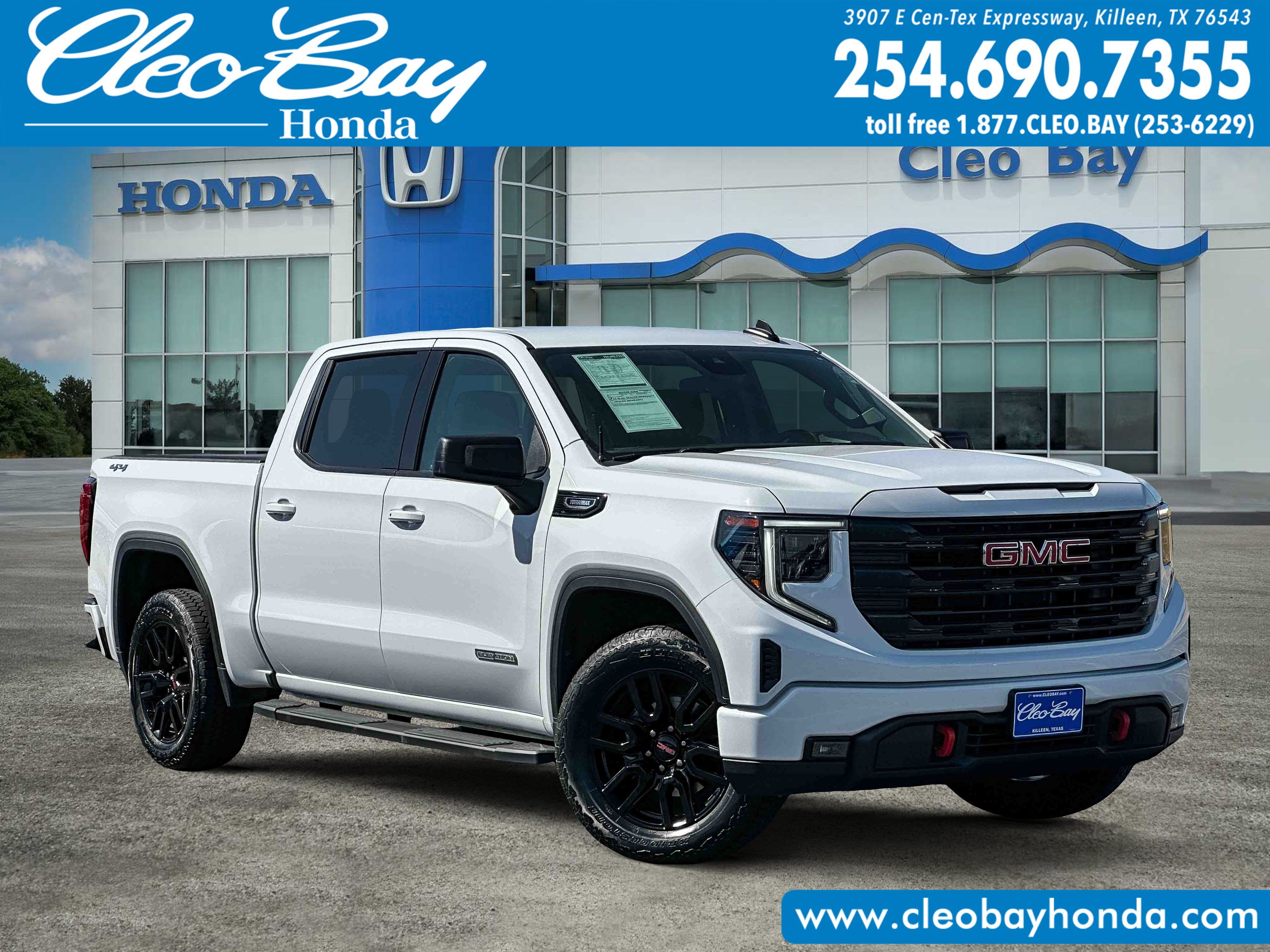 Used 2024 GMC Sierra 1500 Elevation AWD/4WD image 1
