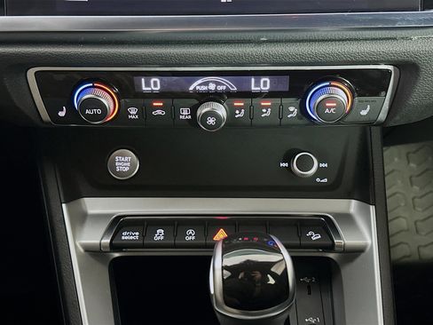 Used 2020 Audi Q3 2.0T Premium w/ Convenience Package image 22