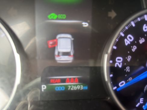 Used 2021 Toyota RAV4 LE AWD/4WD image 20