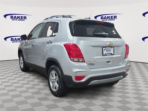 Certified 2020 Chevrolet Trax LT w/ LT Convenience Package image 7
