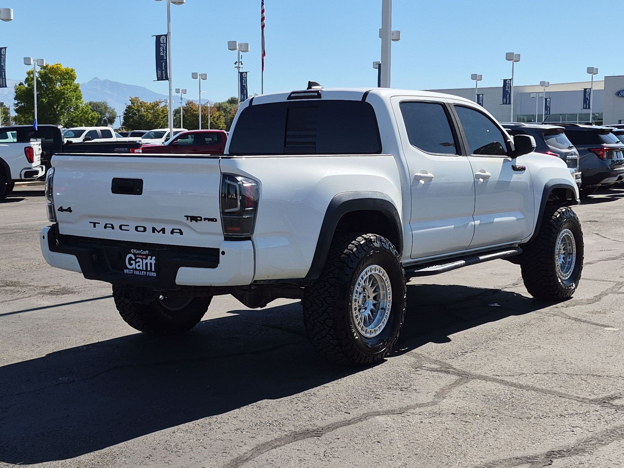 Used 2021 Toyota Tacoma TRD Pro AWD/4WD image 3