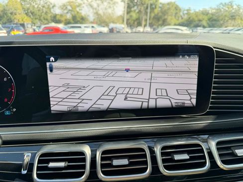 Used 2024 Mercedes-Benz GLS 580 4MATIC image 22