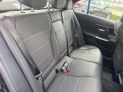 Used 2024 Mercedes-Benz C 300 Sedan image 9