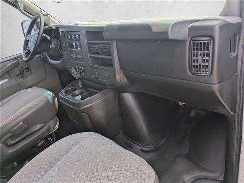 Used 2016 GMC Savana 2500 Extended image 19