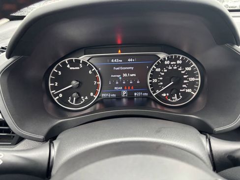 Used 2024 Nissan Altima 2.5 SR w/ SR Premium Package image 18