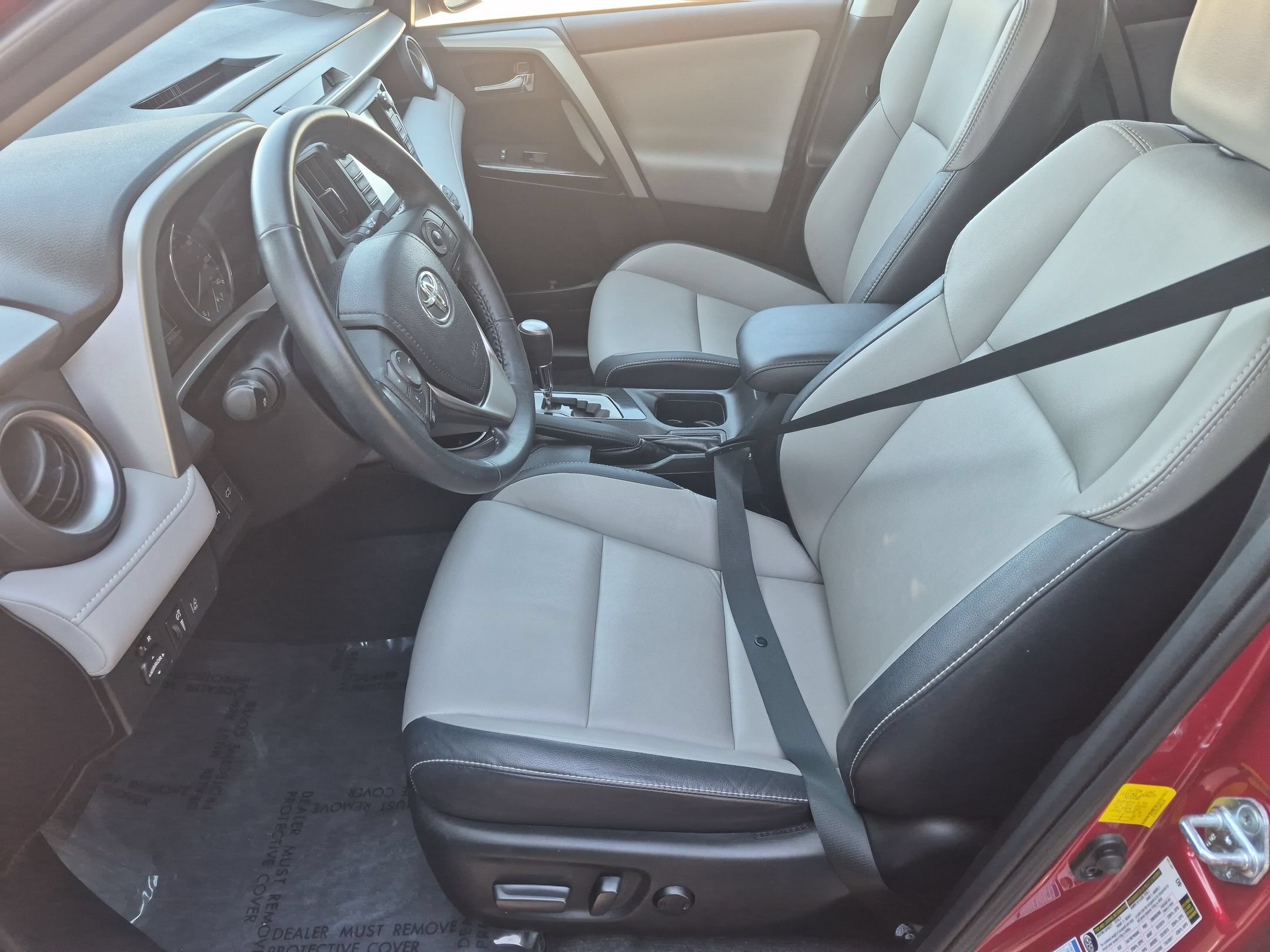 Used 2016 Toyota RAV4 Limited AWD/4WD image 11