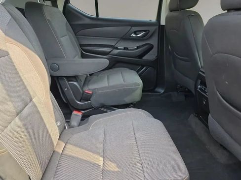 Used 2019 Chevrolet Traverse LT w/ LPO, Floor Liner Package AWD/4WD image 13