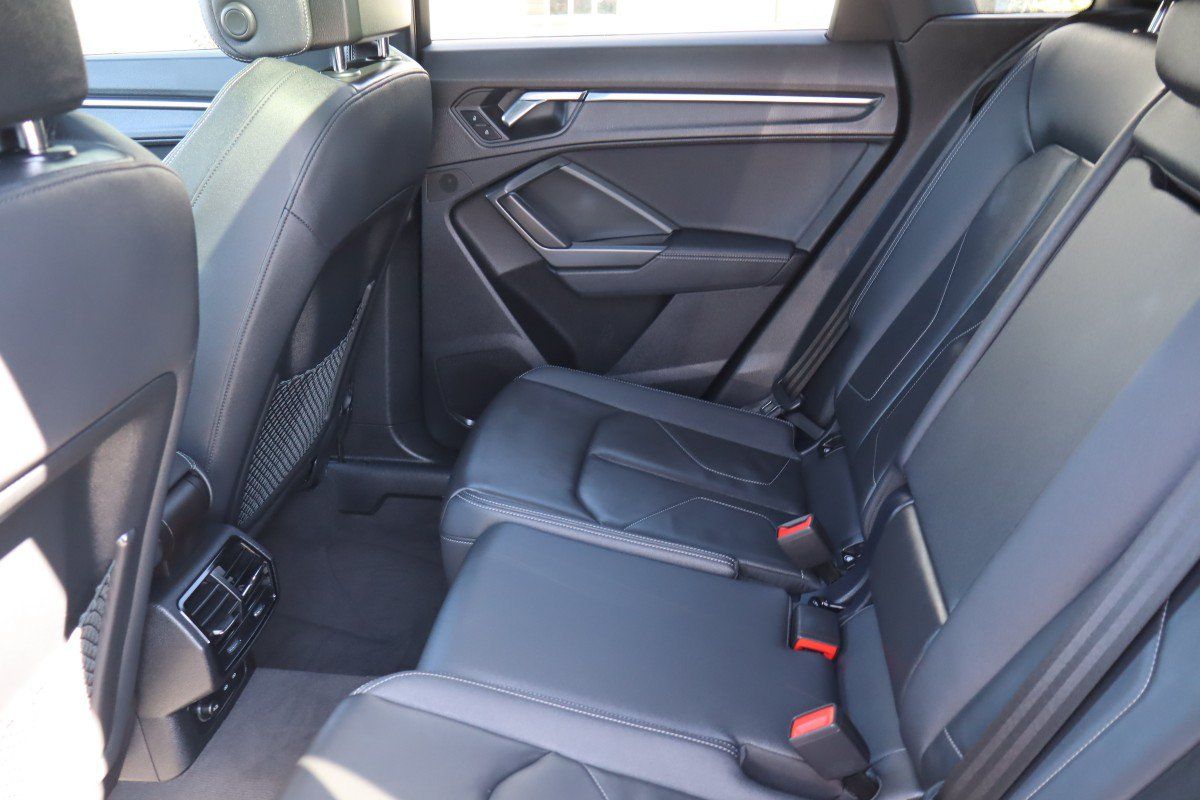 Used 2024 Audi Q3 2.0T Premium Plus AWD/4WD image 31