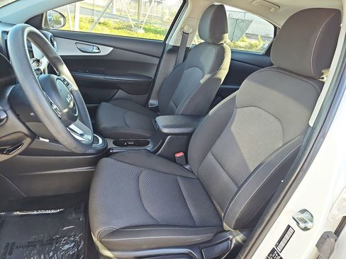 Used 2023 Kia Forte LXS image 14