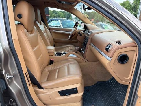 Used 2005 Porsche Cayenne S AWD/4WD image 12