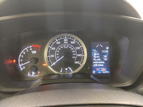 Used 2022 Toyota Corolla LE FWD image 23