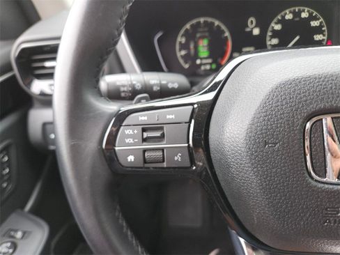 Used 2023 Honda Pilot Touring image 23