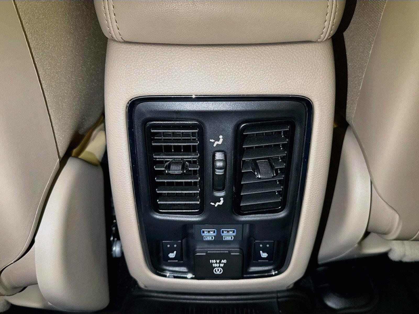 Used 2021 Jeep Grand Cherokee Limited w/ Luxury Group II AWD/4WD image 25