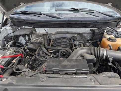 Used 2011 Ford F150 XLT w/ XLT Chrome Pkg image 34