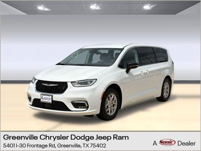 Used 2024 Chrysler Pacifica Touring-L