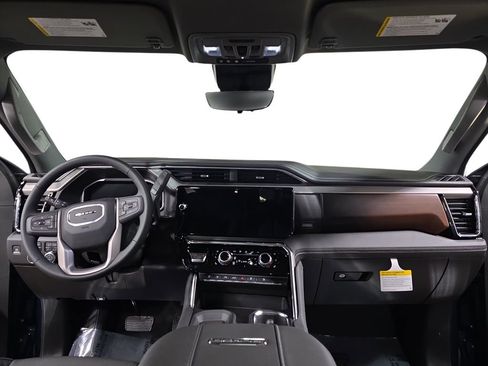 New 2026 GMC Sierra 3500 Denali image 9