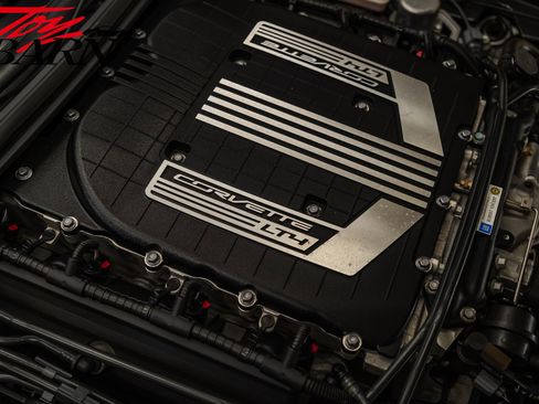 Used 2015 Chevrolet Corvette Z06 w/ 3LZ Preferred Equipment Group image 60