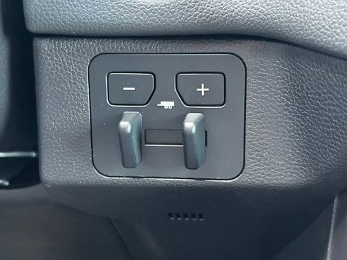 New 2026 Toyota Tundra Limited AWD/4WD image 32