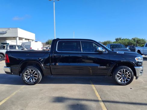 Used 2025 RAM 1500 Limited w/ Trailer Tow Group AWD/4WD image 4