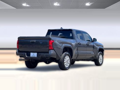 Used 2024 Toyota Tacoma SR5 RWD image 8
