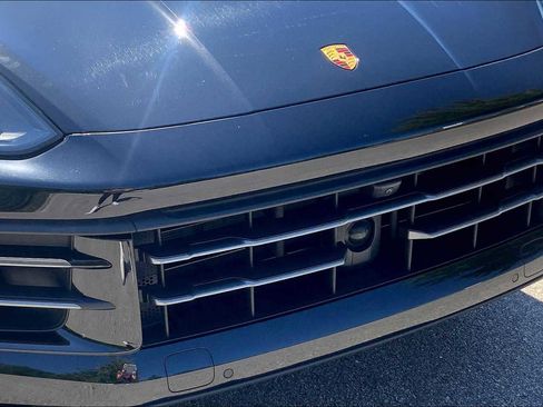 Used 2024 Porsche Cayenne image 95