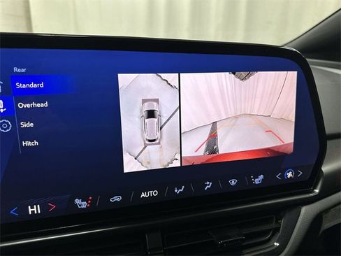 Used 2024 Chevrolet Equinox EV RS image 12