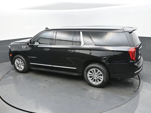 Used 2021 GMC Yukon XL SLT image 30