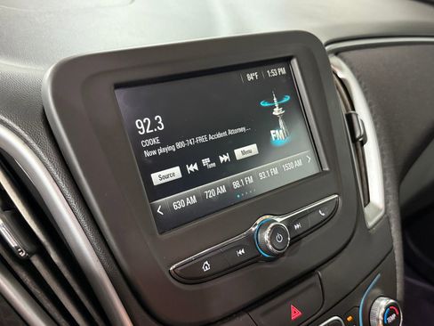 Used 2018 Chevrolet Malibu LS image 25